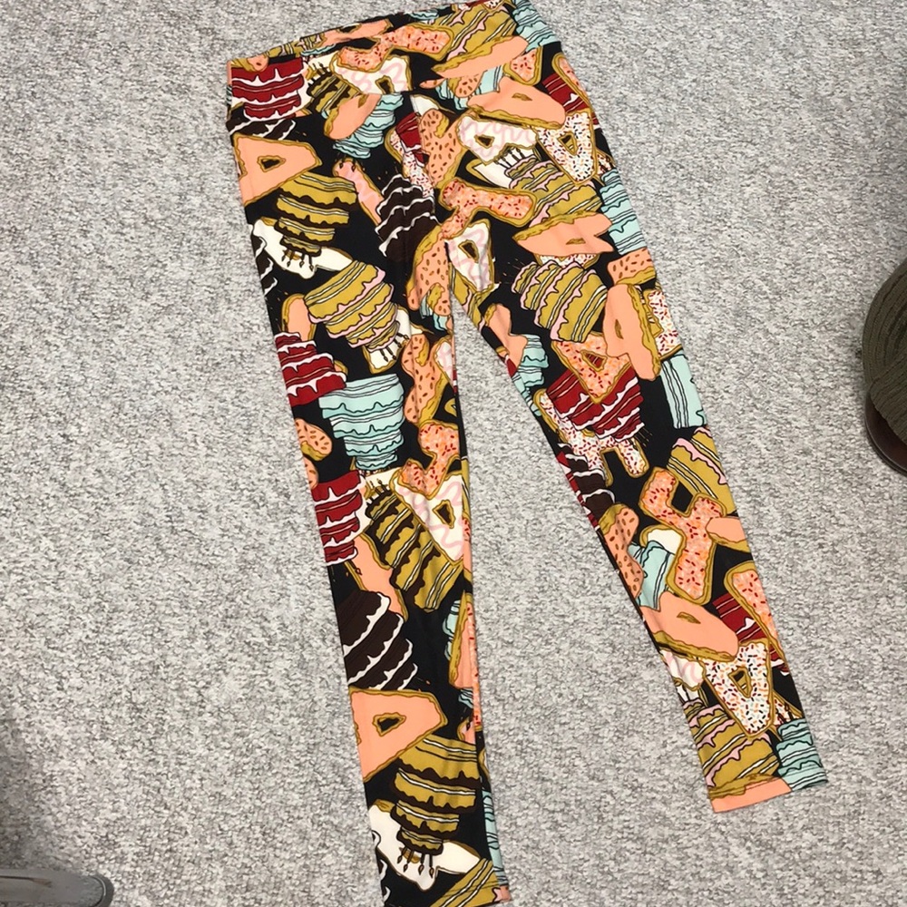 ⚡️5/$40⚡️ Lularoe tc 4th birthday leggings